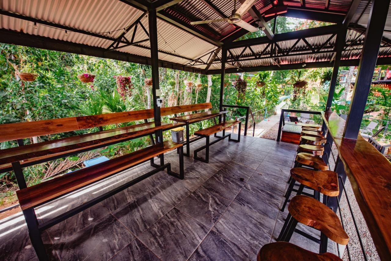 卡维塔Selva Madre Eco-Sanctuary公寓式酒店 外观 照片