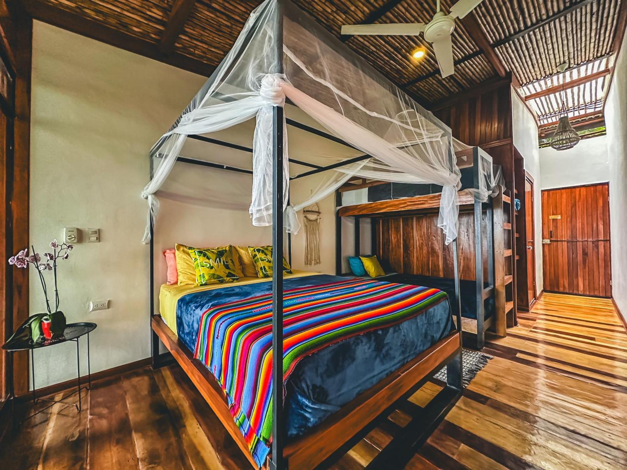 卡维塔Selva Madre Eco-Sanctuary公寓式酒店 外观 照片